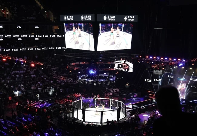 PFL arena with STARTRADER branding